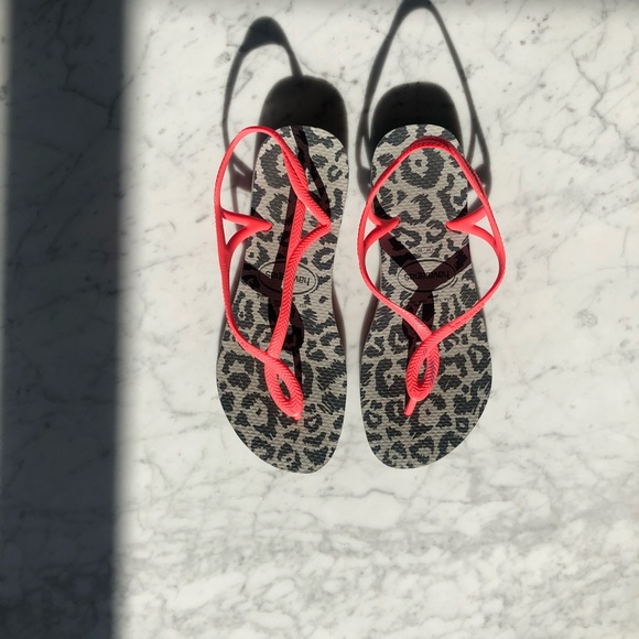 Havainas sandals sz 7/8 (37/38) - Picture 3 of 6